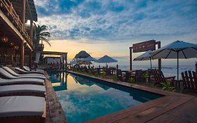 Hotel Nude Zipolite & Beach Club